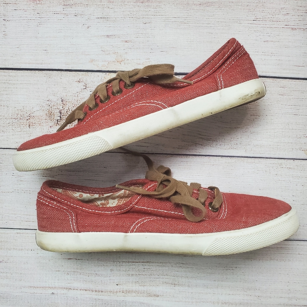 Margaritaville flat sneakers, faded red 7.5 - Picture 2 of 7